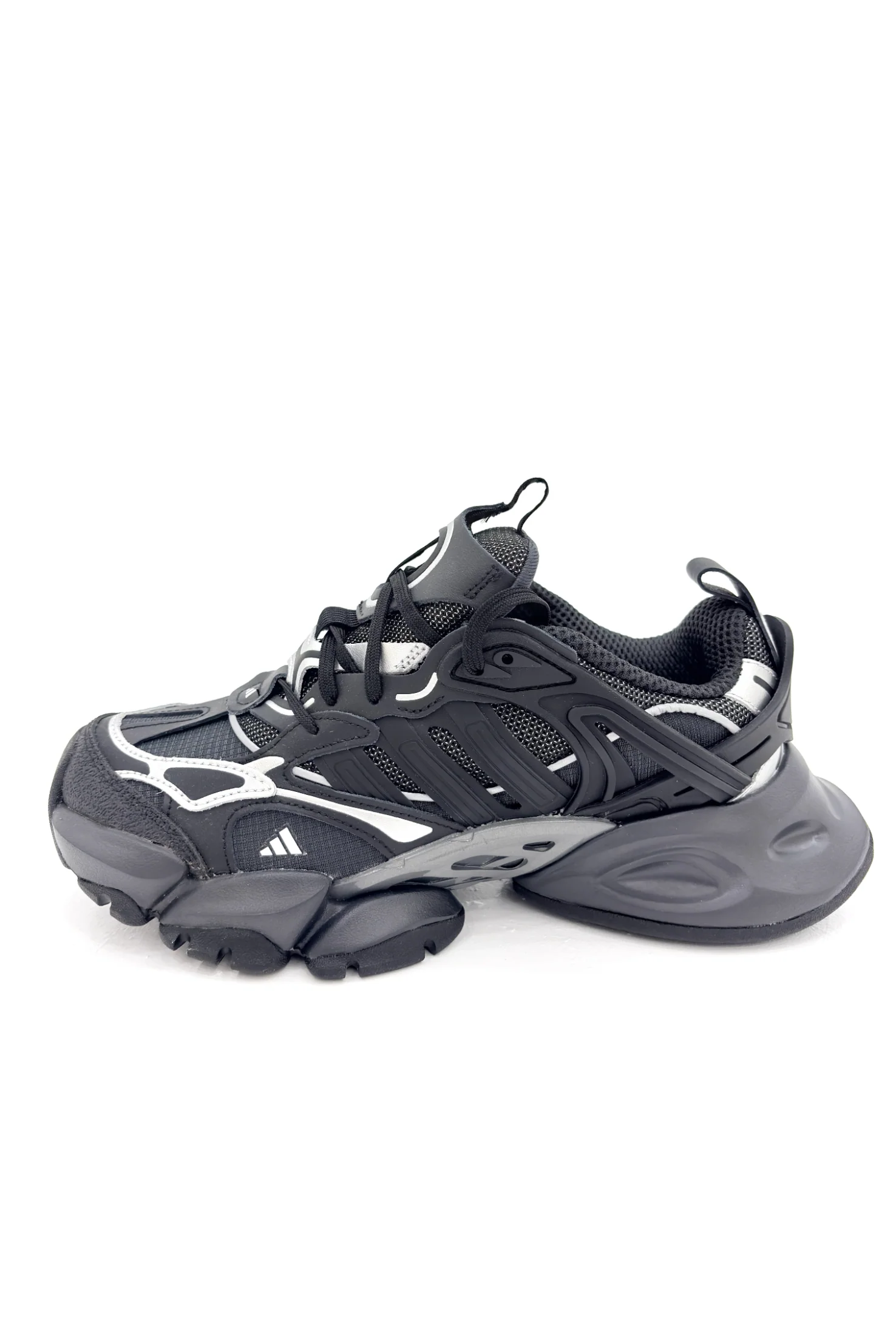 Adidas XLG RUNNER DELUX - Image 17