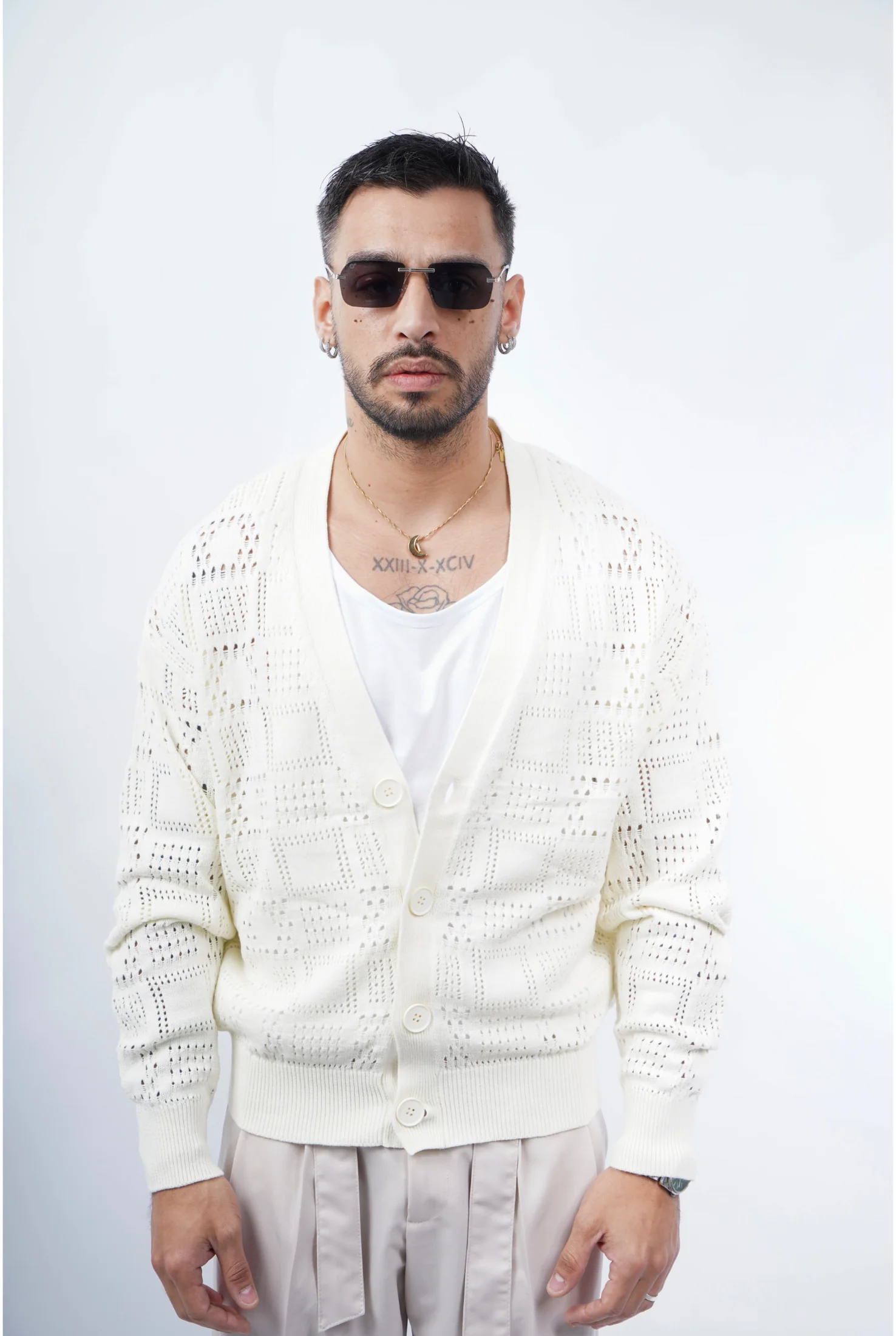 Cardigan in filo 86004 ( vari colori)