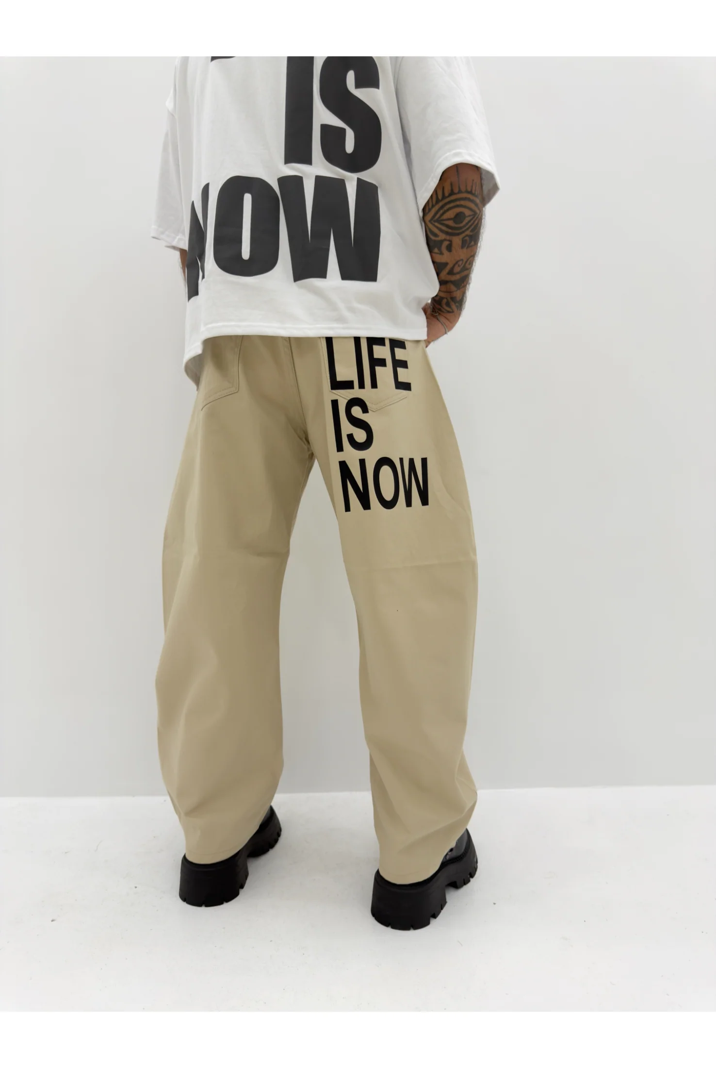 Pantalone PRESENT DAY x ANDERS LIFE IS NOW