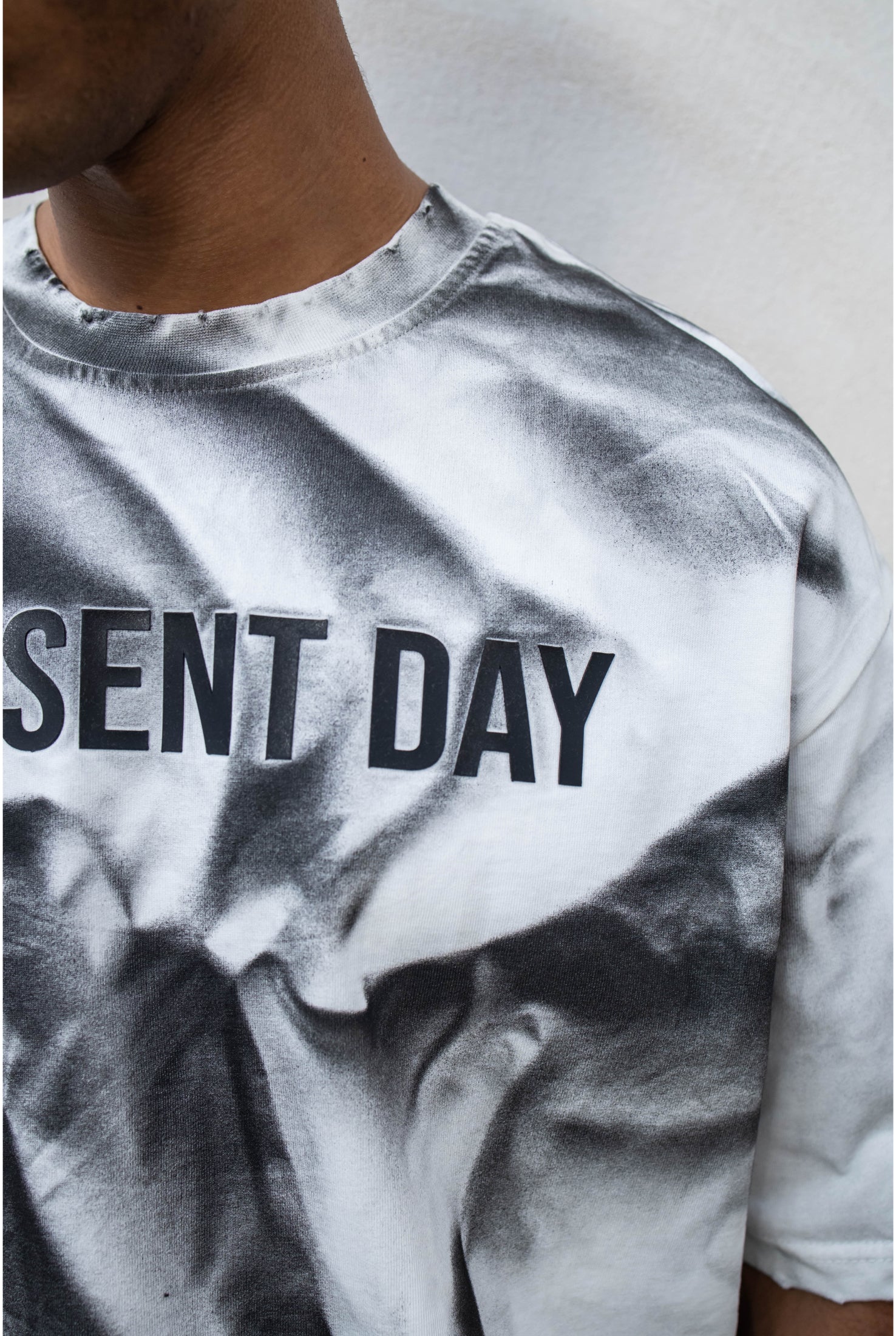 T-shirt PRESENT DAY crop brik - Image 7