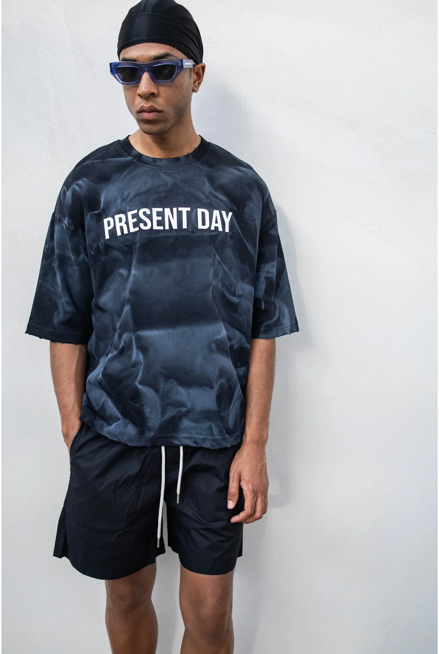 T-shirt PRESENT DAY crop brik - Image 8