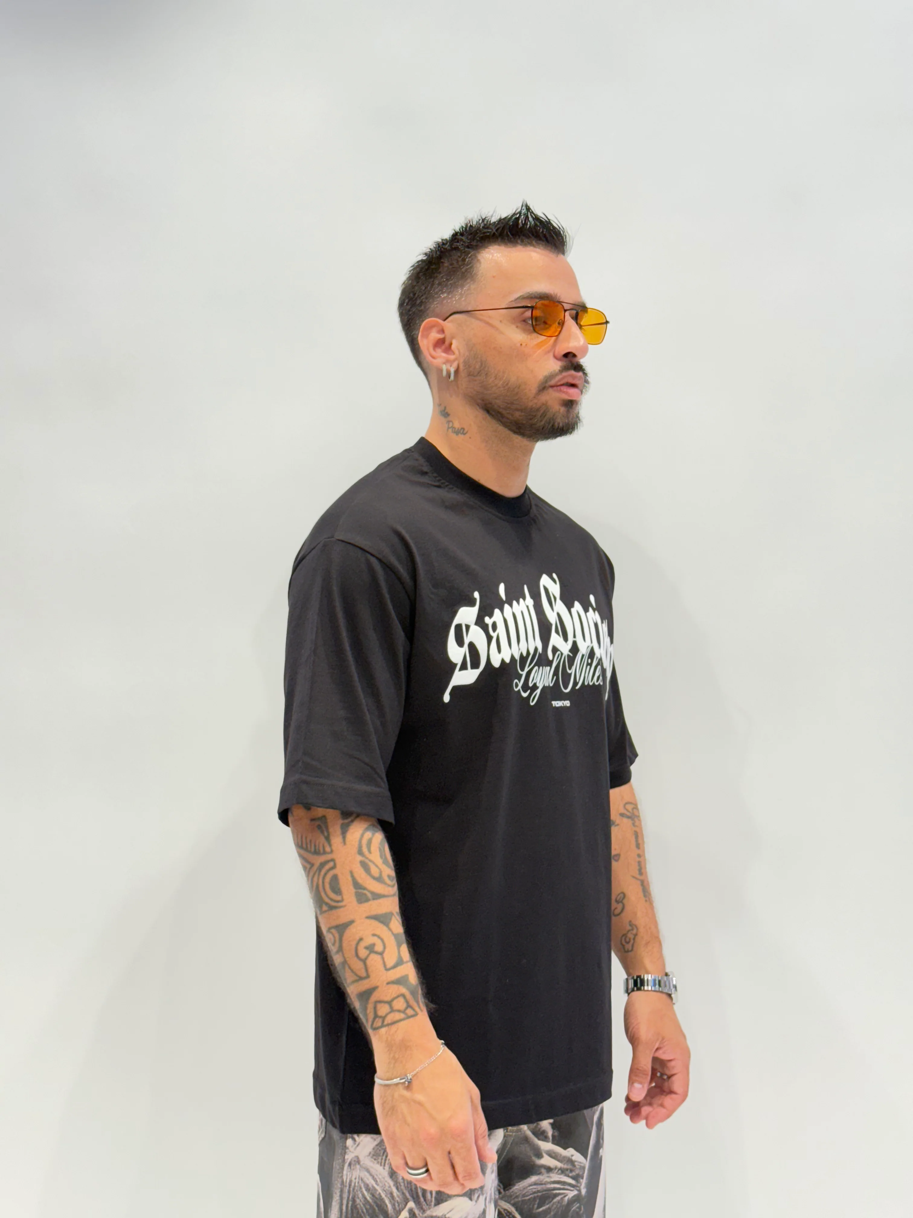 T-shirt TOKYO Stampa Saint Society ( 2 colori ) - Image 4